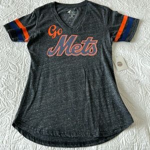 NWT METS t-shirt size Small